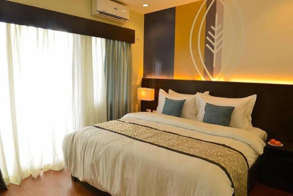 Whitewoods Convention And Leisure Hotel Silang Buitenkant foto