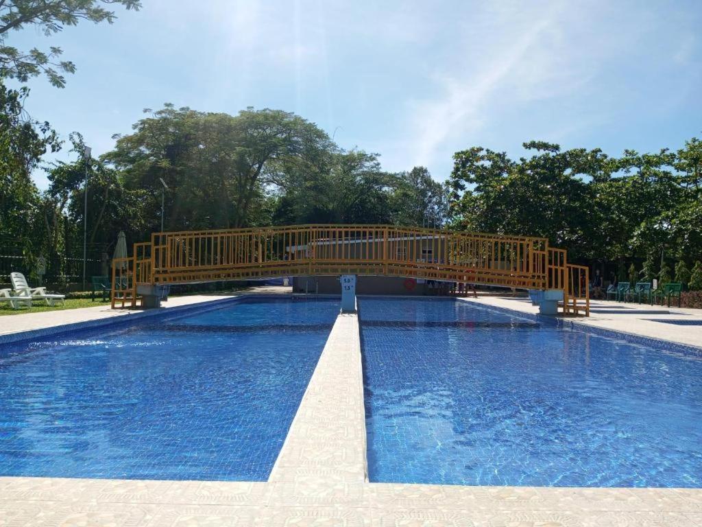 Whitewoods Convention And Leisure Hotel Silang Buitenkant foto