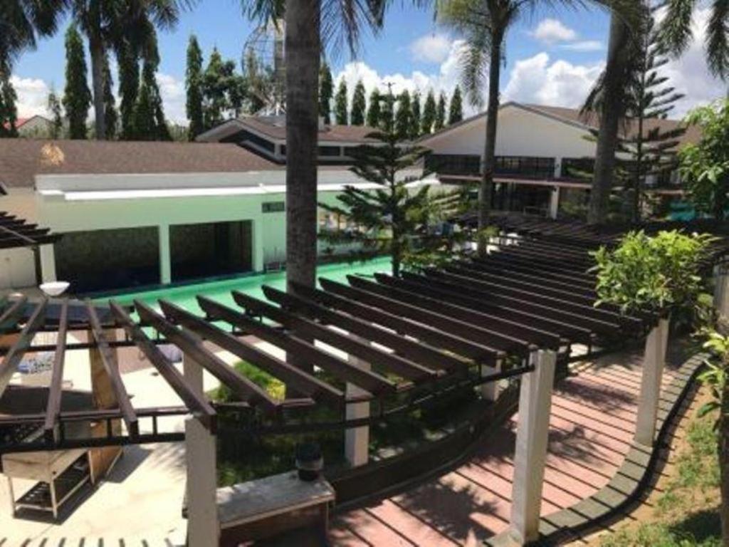 Whitewoods Convention And Leisure Hotel Silang Buitenkant foto